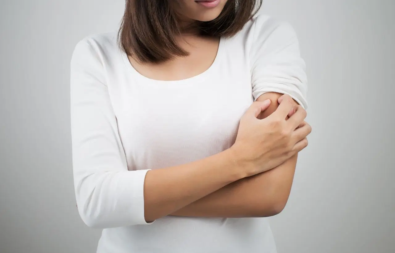 Se la tua pelle presenta questi sintomi è infiammata: non ignorarli